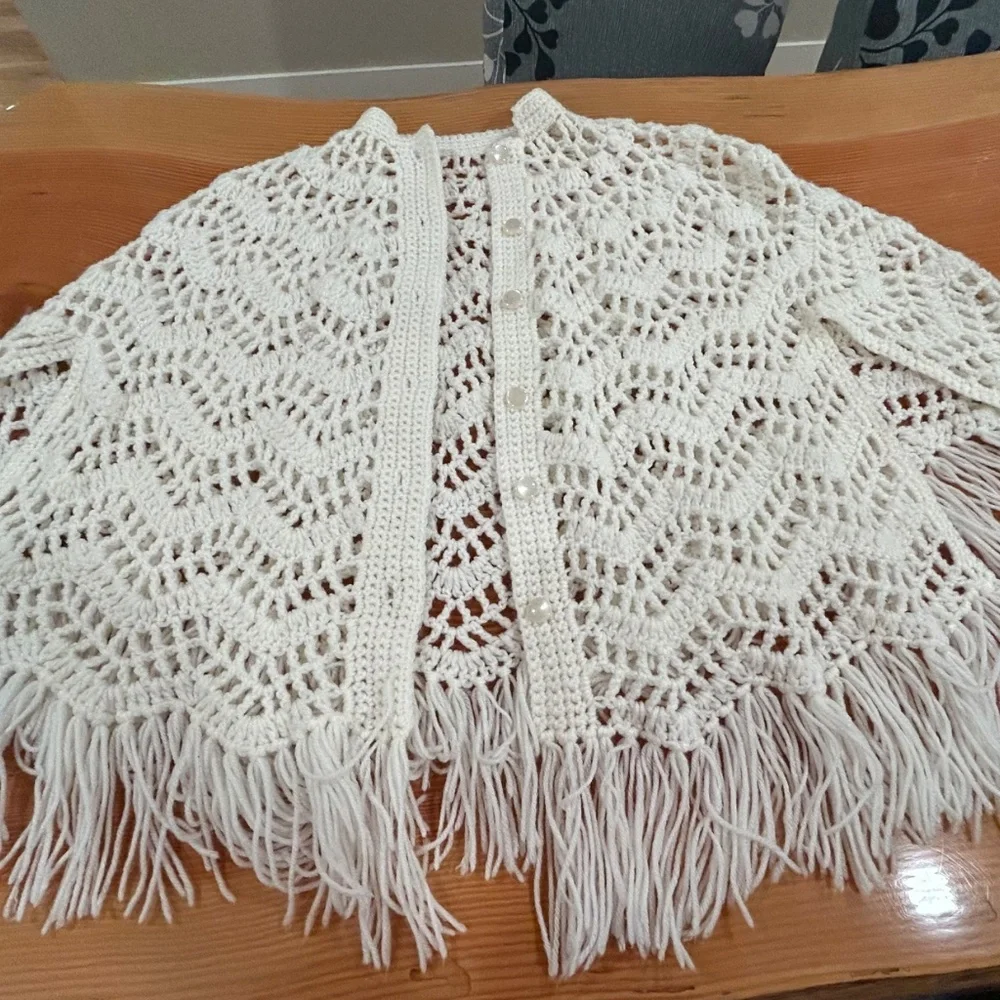 Hand Crochet Vintage Poncho with Fringe - Picture 9 of 9